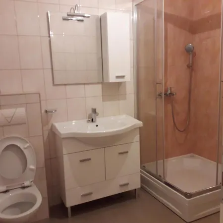 アパート Luxury Apartments Near The Airport