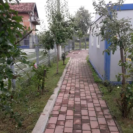 Luxury Apartments Near The Airport *